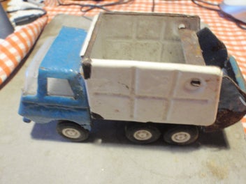 Image 1 of 3
