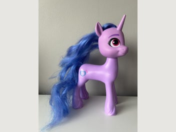 Image 1 of 8