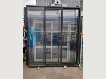 Image 1 of 7