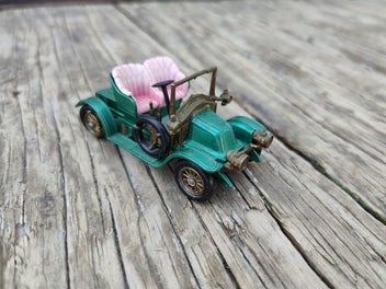 Image 1 of 4