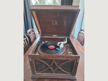 Image 1 of 3