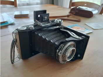 Image 1 of 4