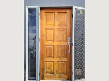 Image 1 of 7