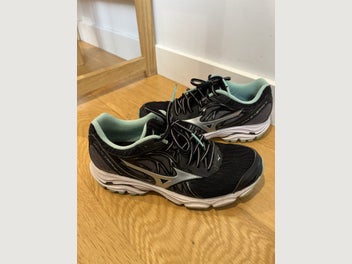 Image 1 of 6