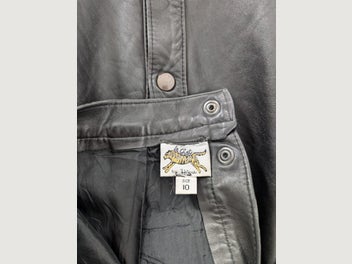Image 1 of 6