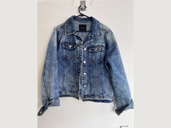 Image 1 of 5