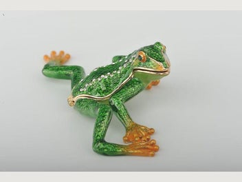 Image 1 of 8
