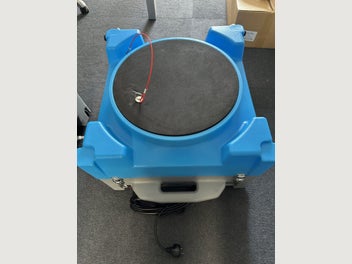Image 1 of 7
