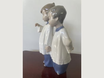 Image 1 of 4