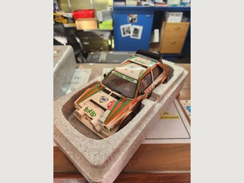 Image 1 of 7