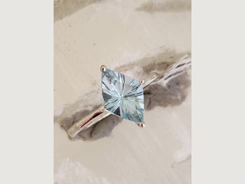 Image 1 of 7