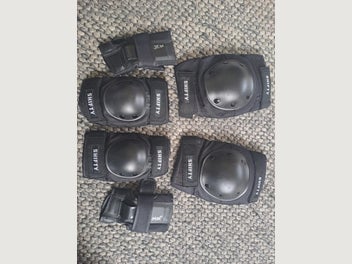 Image 1 of 1