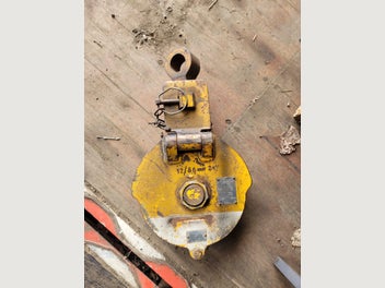 Image 1 of 4