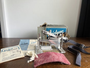 Image 1 of 6