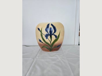 Image 1 of 7