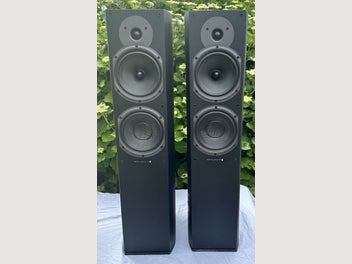 Wellington Closes: Mon, 4 Aug Wharfedale Diamond 9.5 Floorstanders Black Buy Now $360.00  			