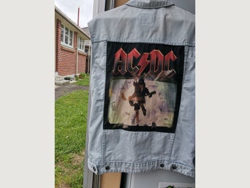 Image 1 of 3
