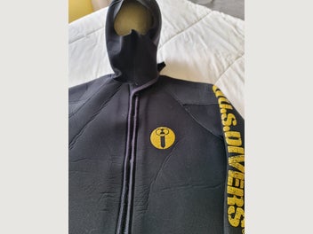 Image 1 of 4