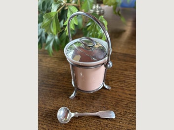 Image 1 of 7