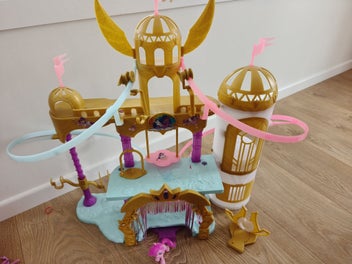 Image 1 of 4