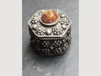 Image 1 of 5