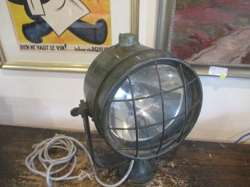 Image 1 of 7
