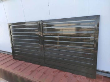 Image 1 of 2