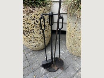 Image 1 of 7