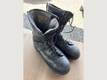 Image 1 of 7