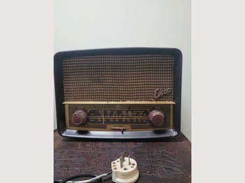 Image 1 of 8