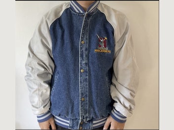 Image 1 of 6