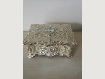 Image 1 of 4