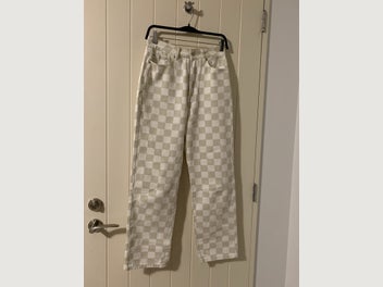Image 1 of 10
