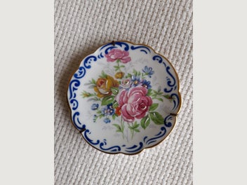 Image 1 of 2