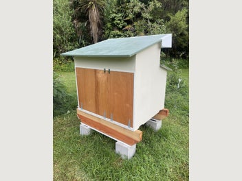 Image 1 of 7