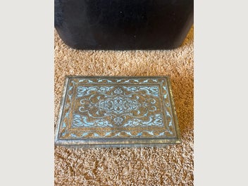 Image 1 of 3