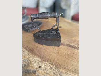 Image 1 of 5