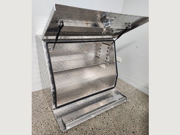 Image 1 of 5