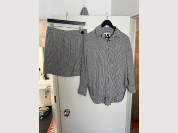 Image 1 of 7