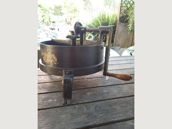 Image 1 of 7