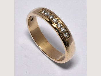 Image 1 of 7