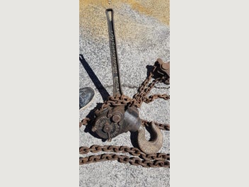 Image 1 of 8