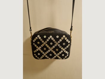 Image 1 of 7