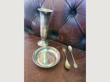 Image 1 of 6