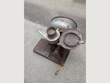 Image 1 of 6