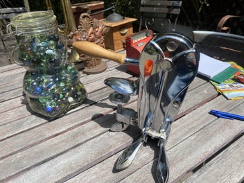 Image 1 of 3