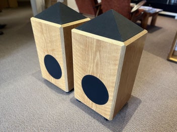 Image 1 of 7