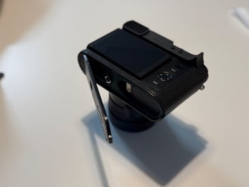 Image 1 of 4