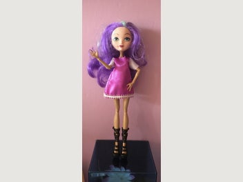 Image 1 of 6