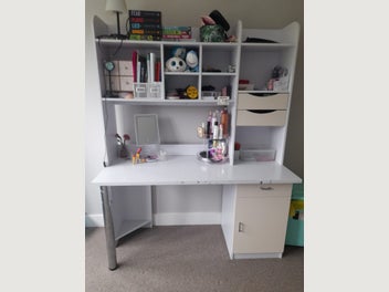 Image 1 of 7